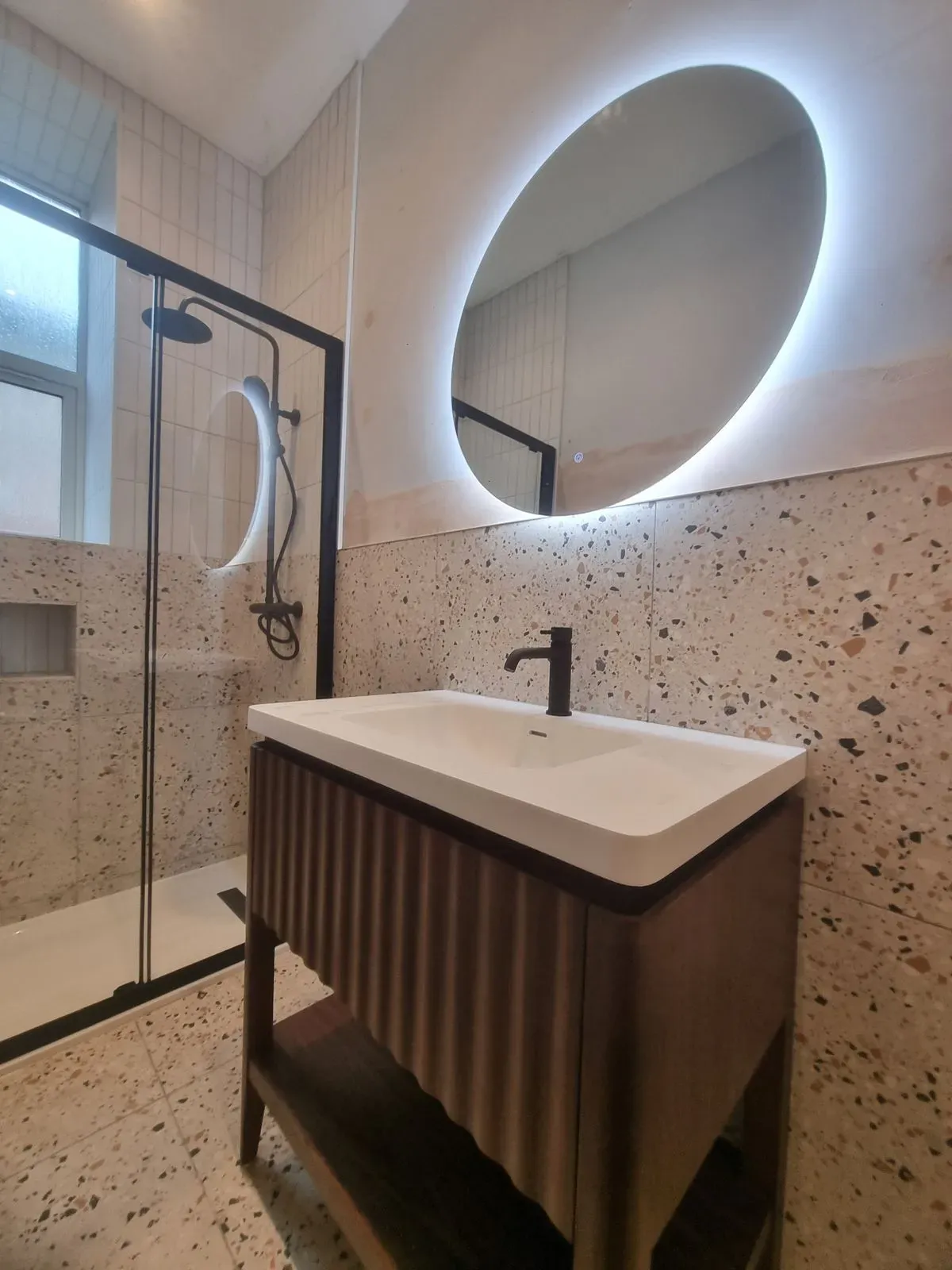 Descriptive text for the image