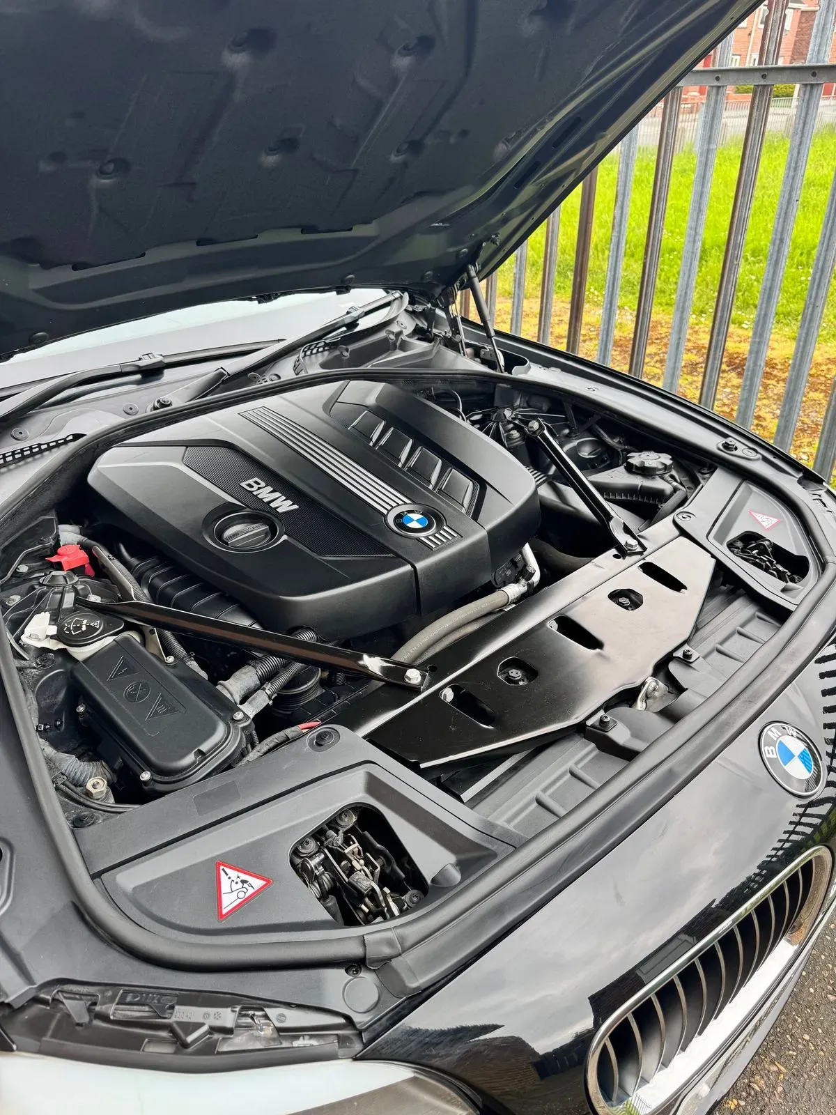 Engine Cleaning image background image