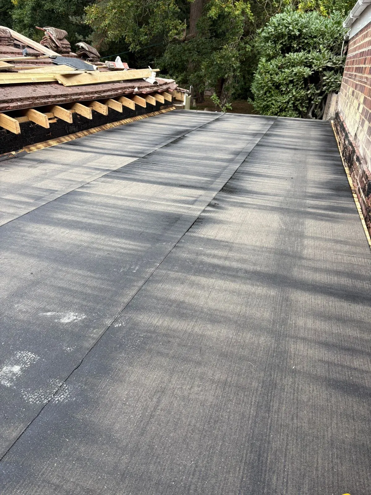 Flat roofing solutions image background image