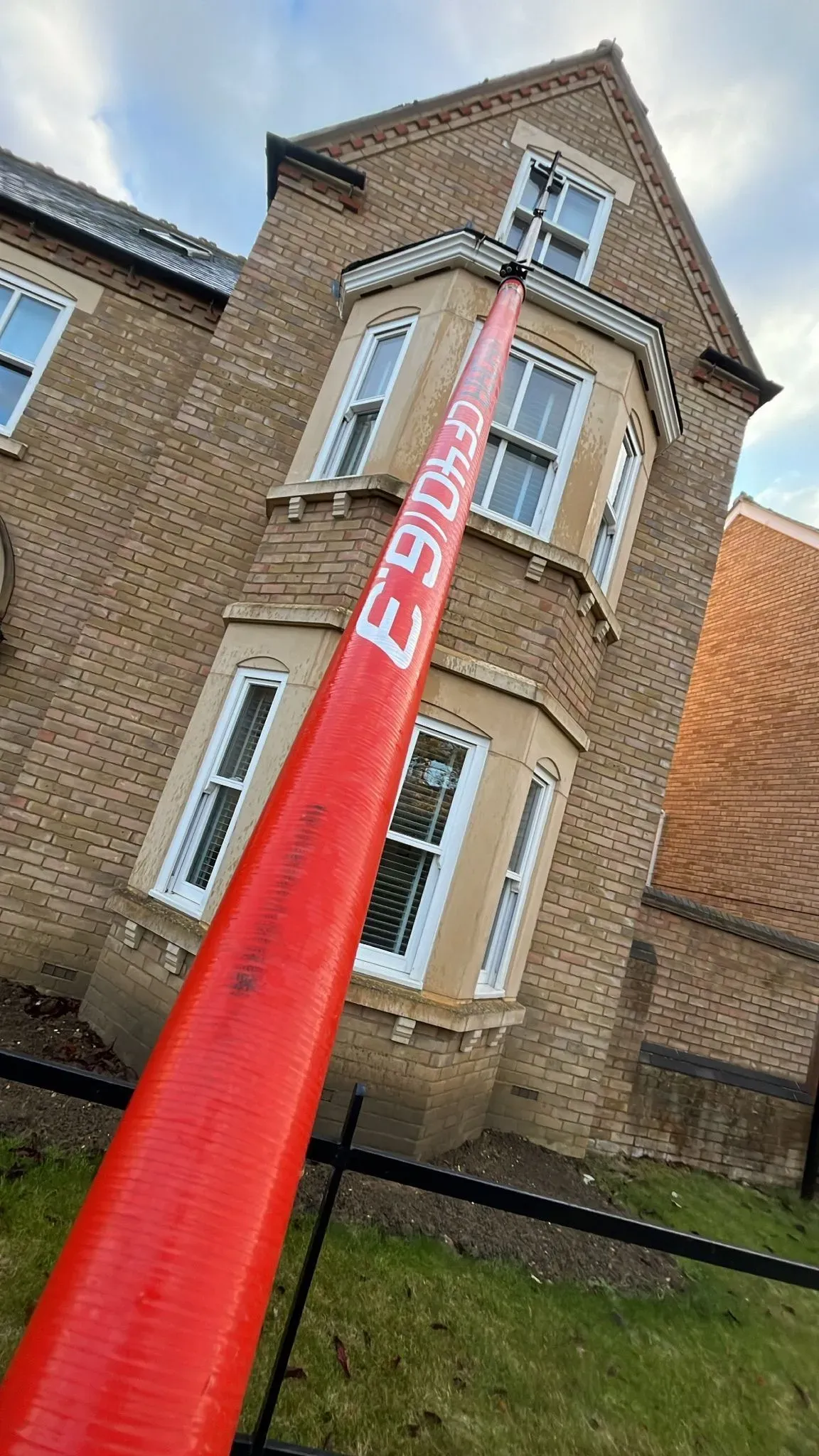 Window Cleaning image background image