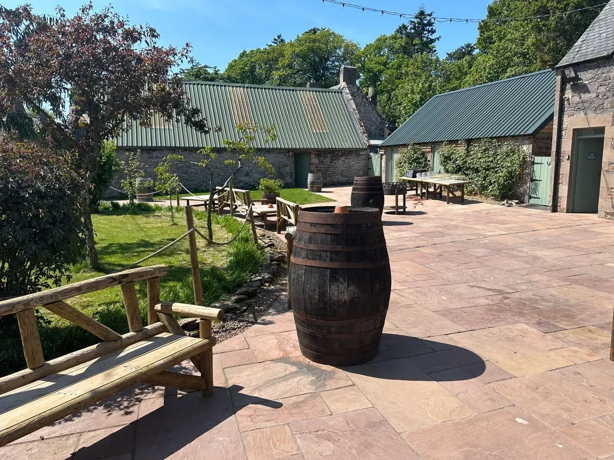 Descriptive text for the image