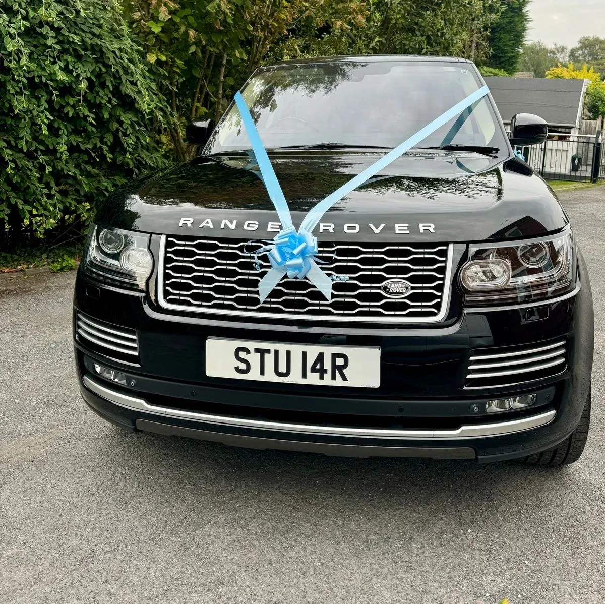 Wedding car decoration service image