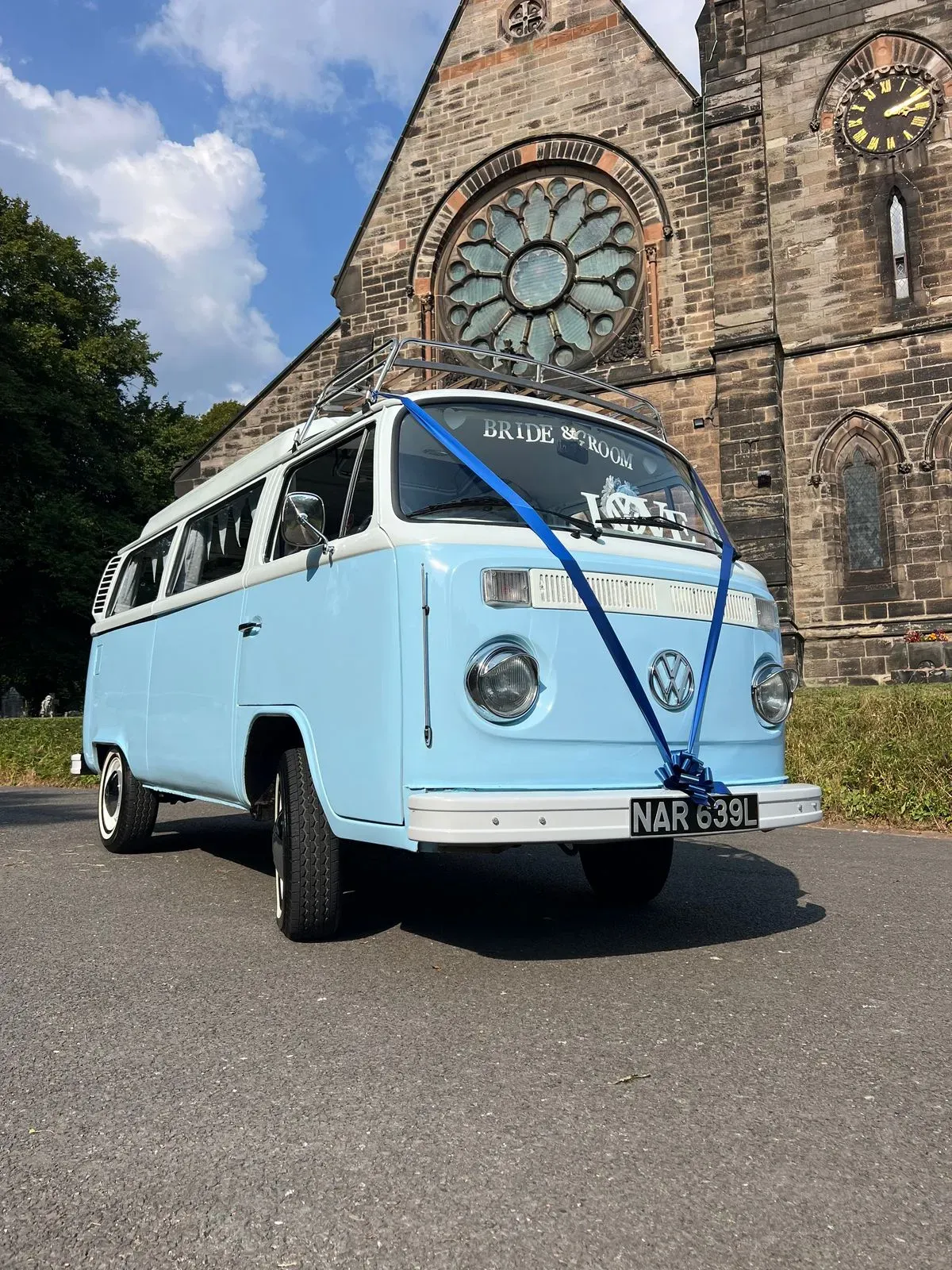 VW Camper wedding transport image background image