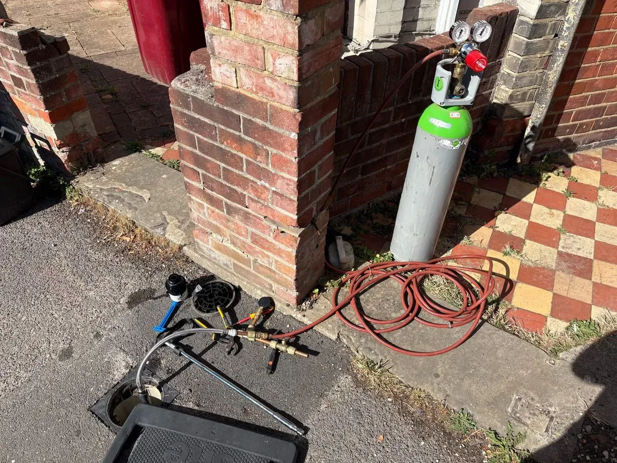 Damp walls in a Guildford property indicating a possible leak