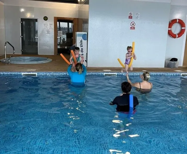 Swimming lessons for kids aged 0 to 10 years image background image