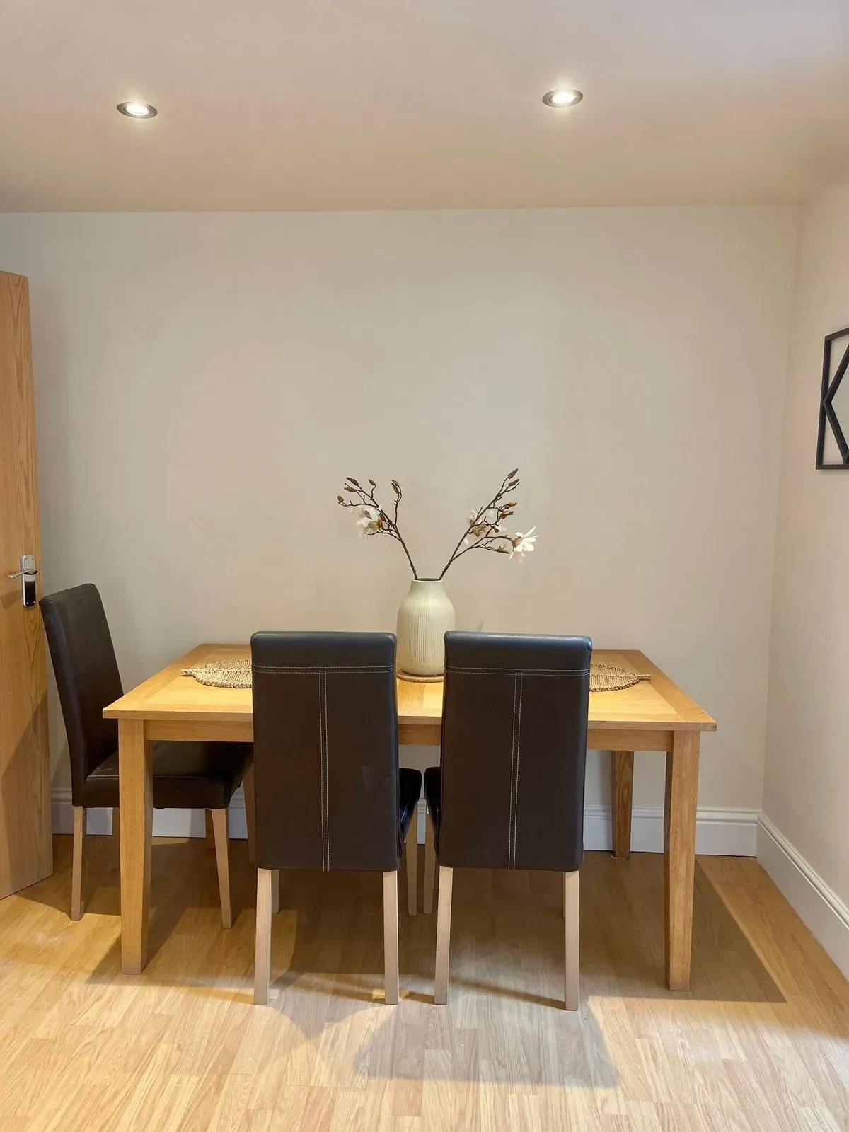 Descriptive text for the image