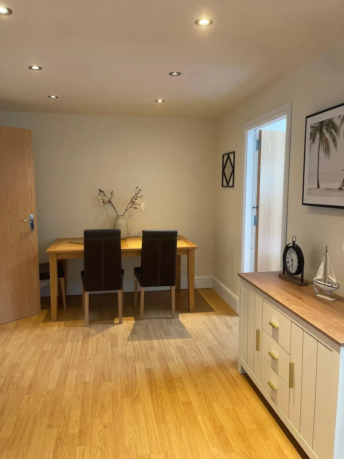 Descriptive text for the image