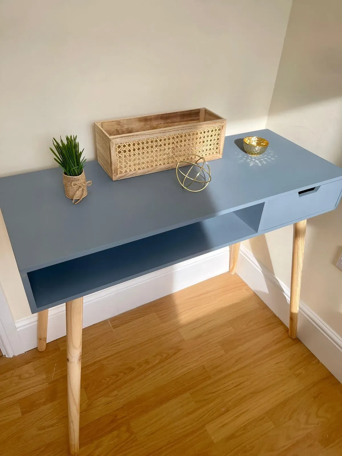 Descriptive text for the image