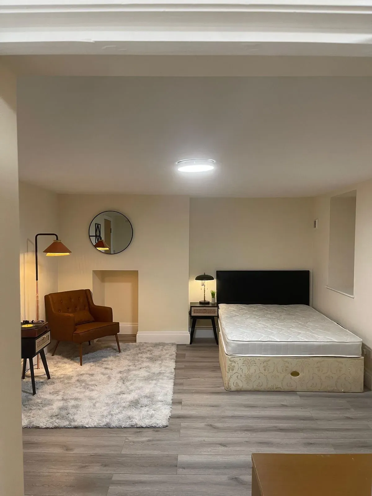 Descriptive text for the image