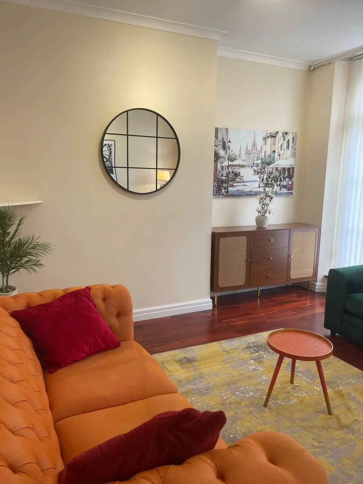 Descriptive text for the image