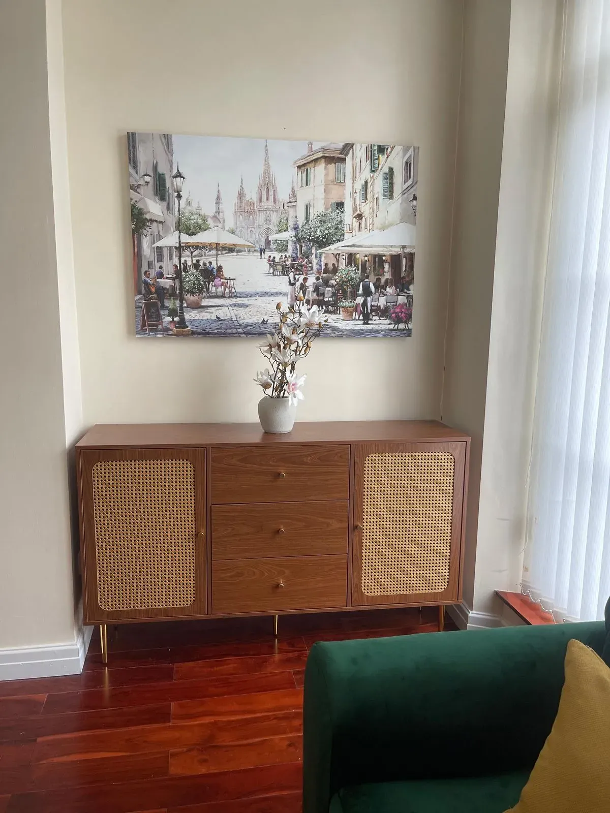 Descriptive text for the image