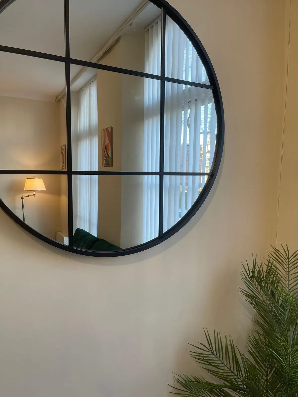 Descriptive text for the image