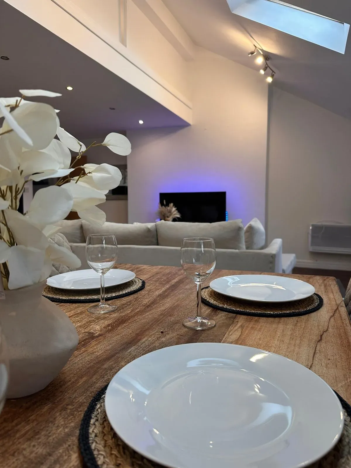 Descriptive text for the image