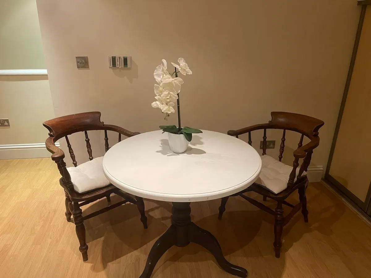 Descriptive text for the image