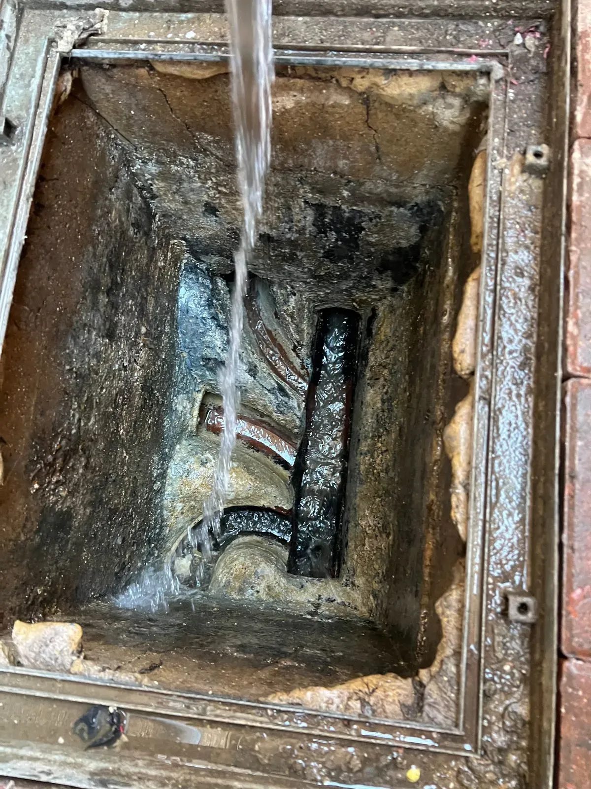 Drain Unblocking image background image