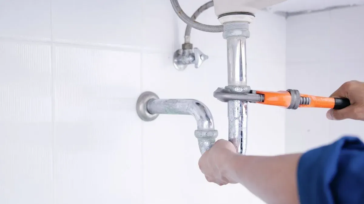 Emergency plumbing call-out in Stanmore neighbourhood