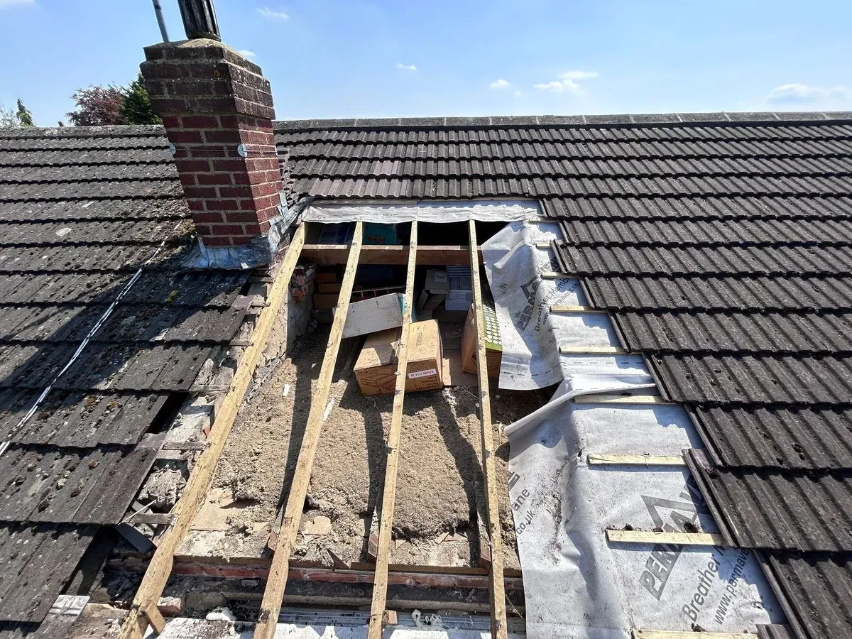 Emergency roof repairs image background image