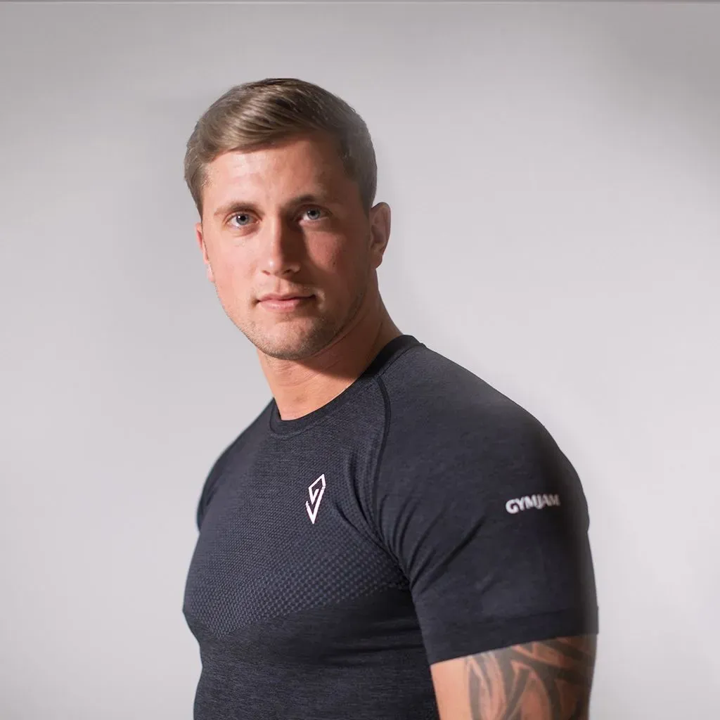 black-tee-close thumbnail image