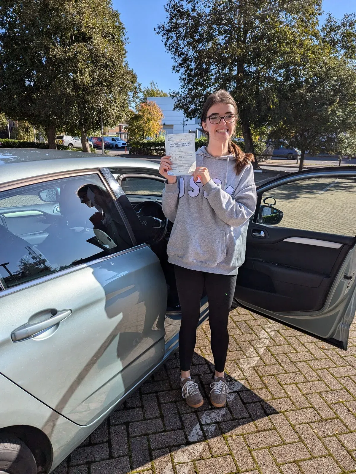 Automatic driving lessons image background image