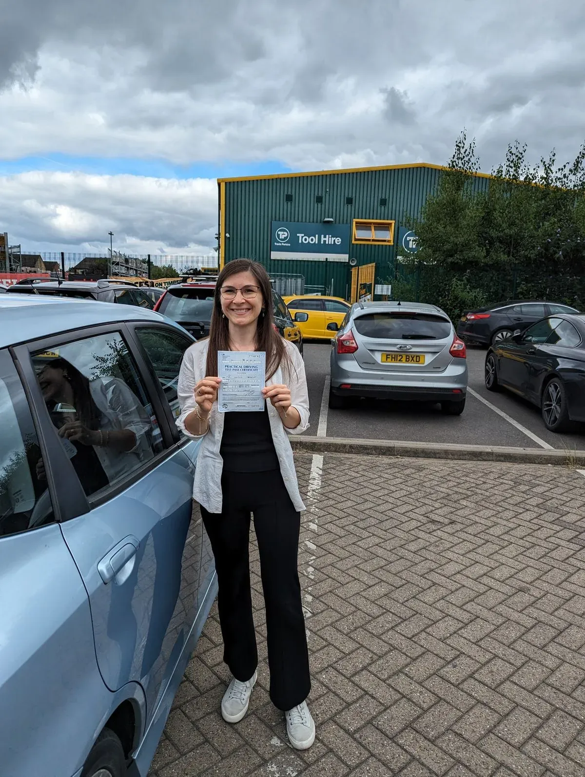 Beginner driving lessons image background image