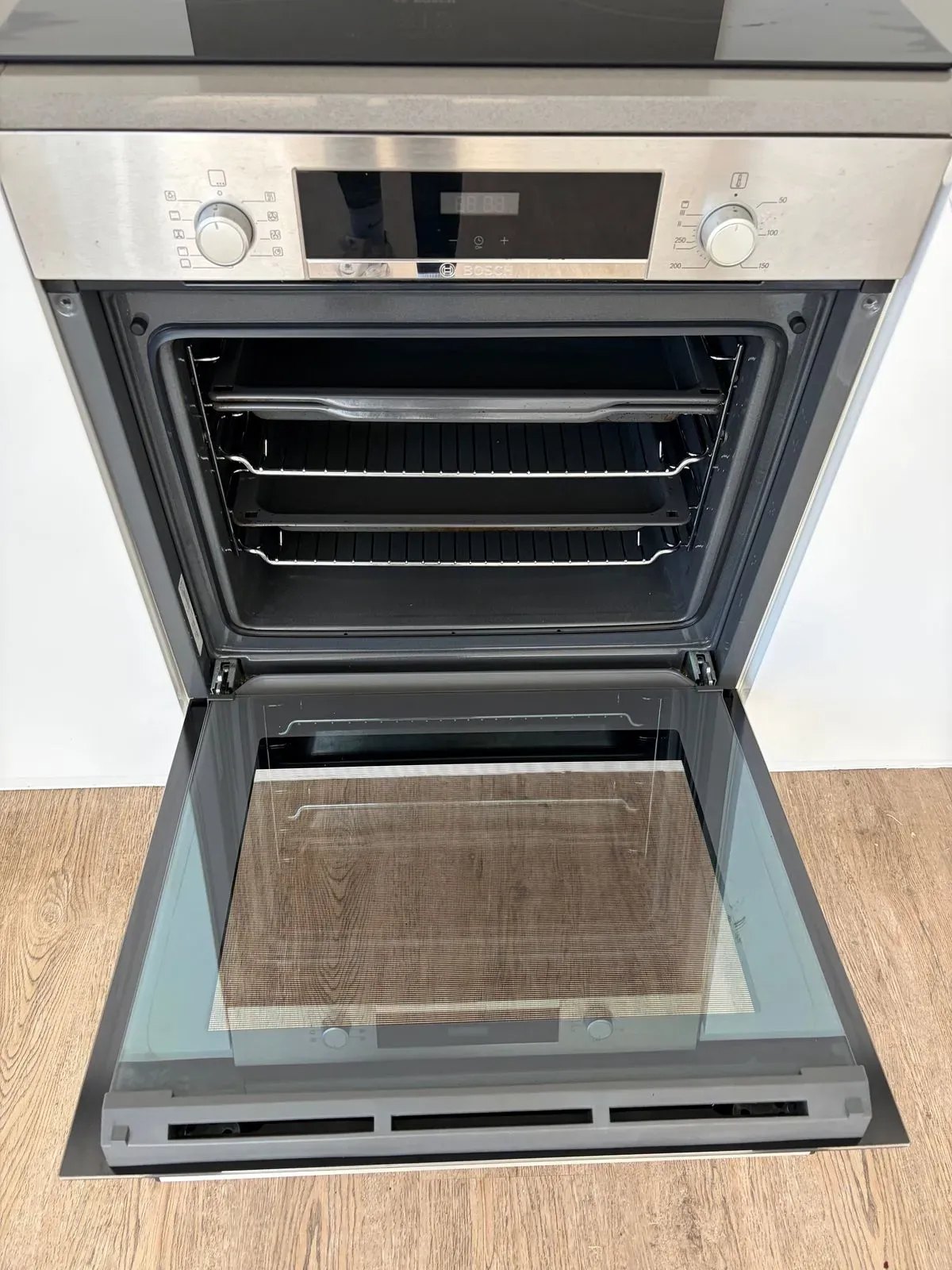 Descriptive text for the image