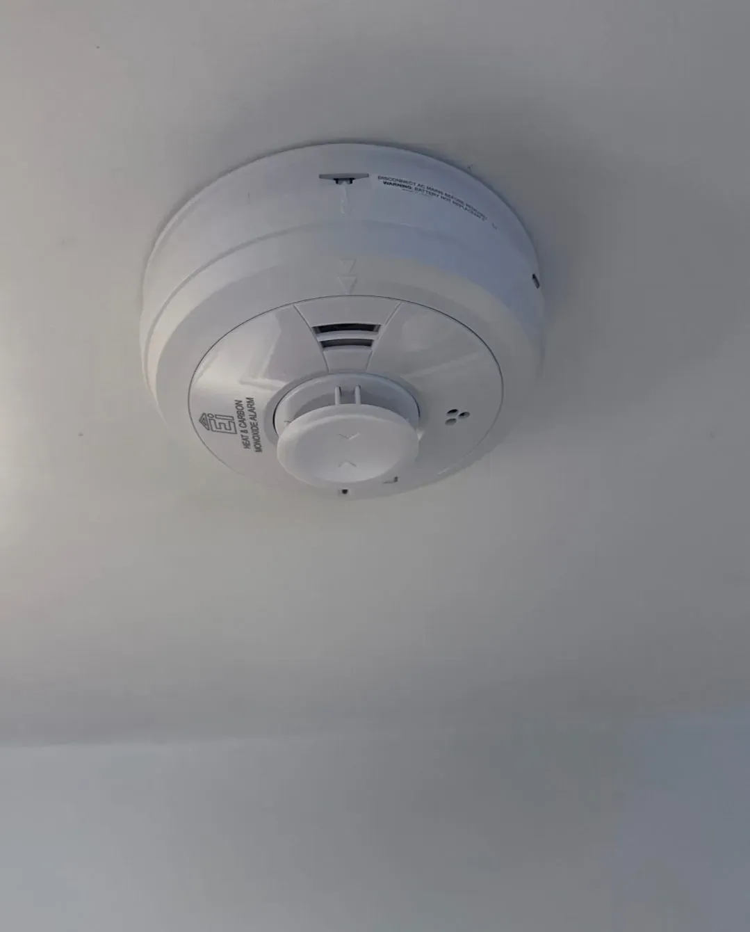 Smoke alarm installation image background image