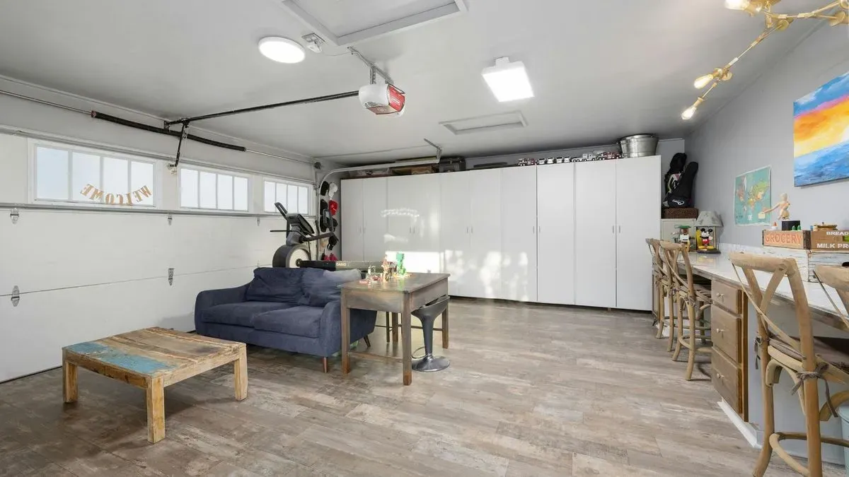 Descriptive text for the image