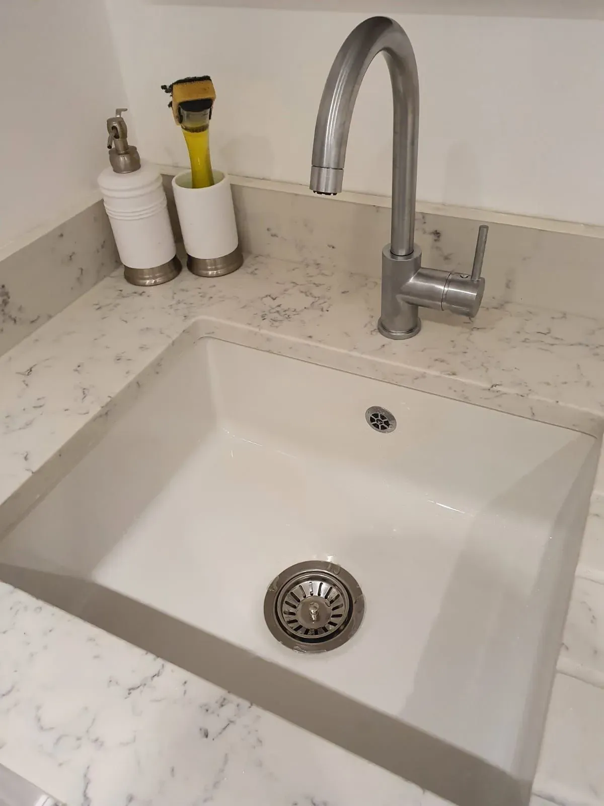 Sink repair image background image