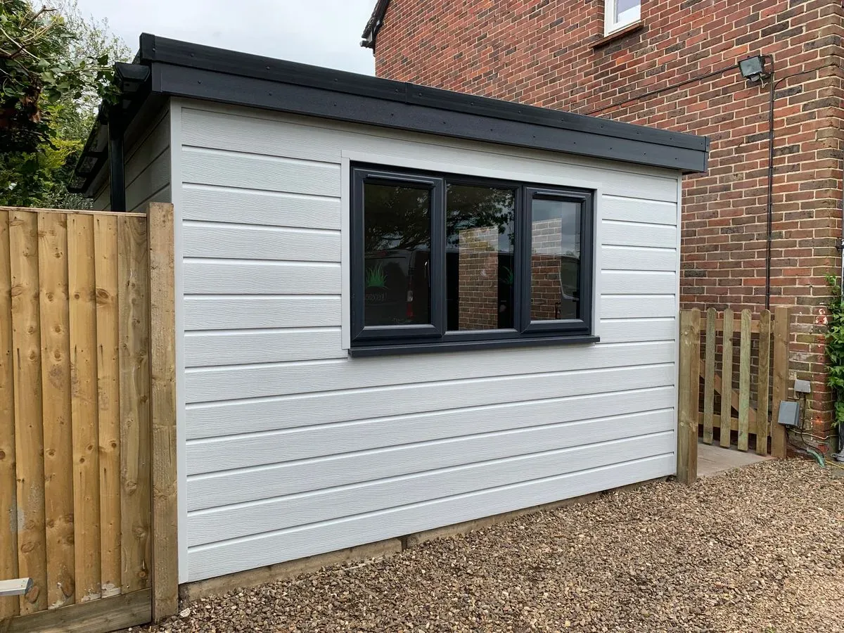 Garden building/ outdoor kitchen image