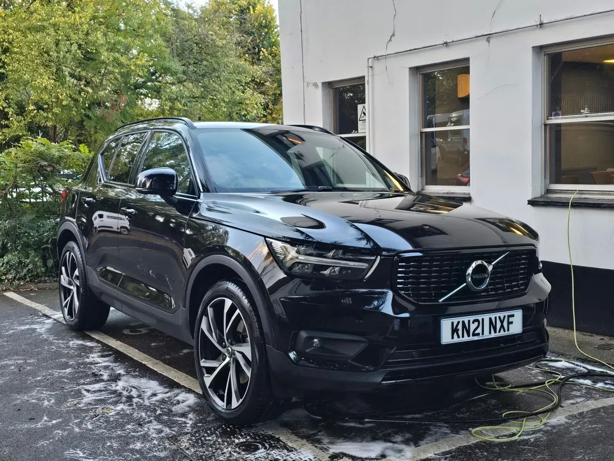 Clay Bar Treatment image background image