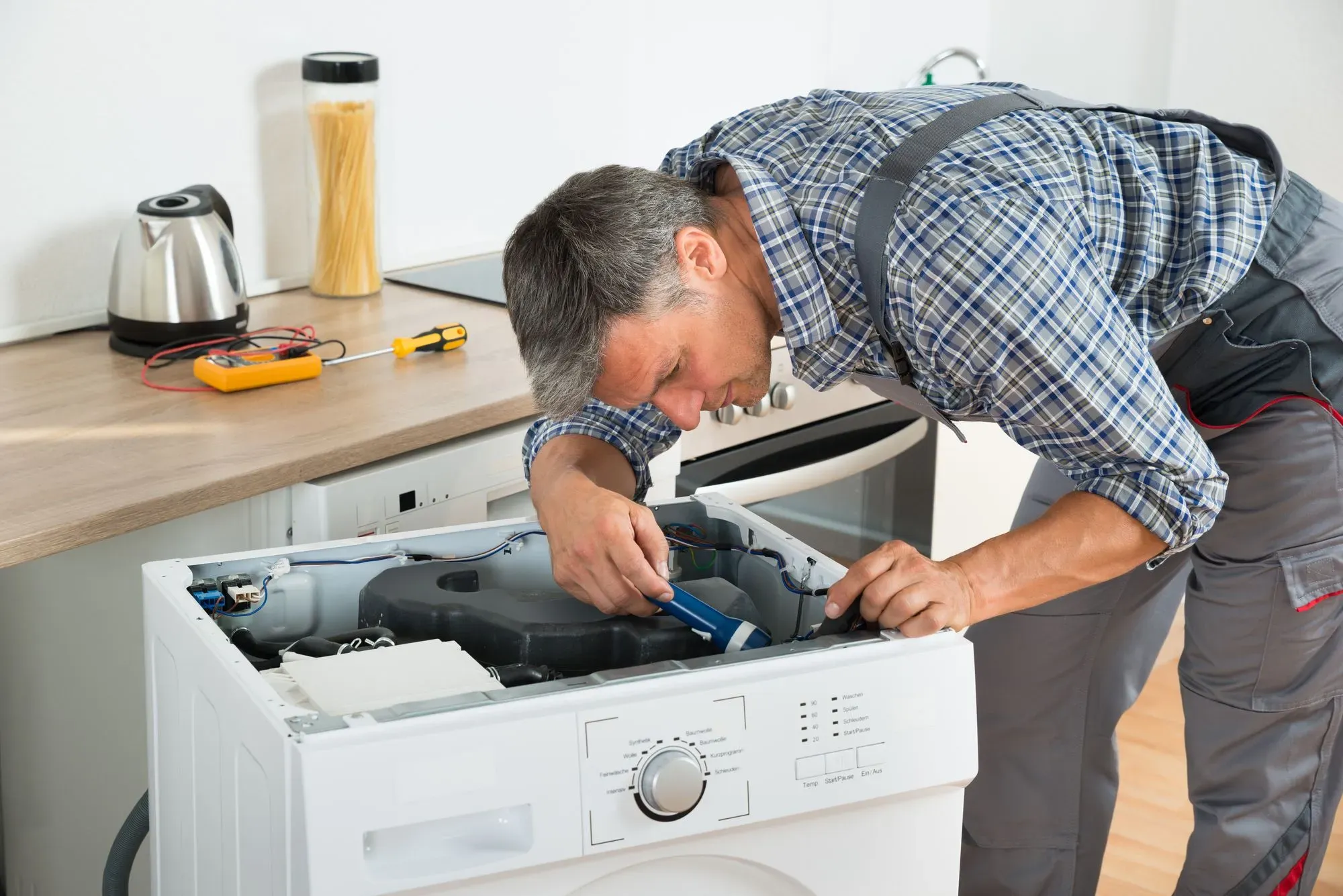 Bromley Appliance Repair and installation services Call now 07960035888