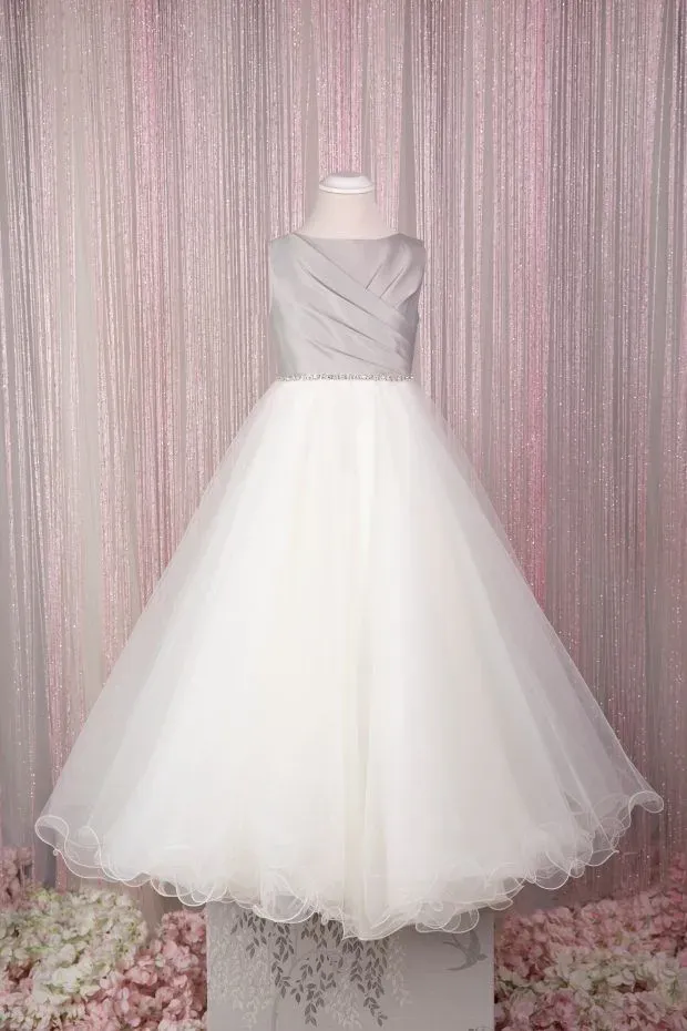 Flower girl image background image