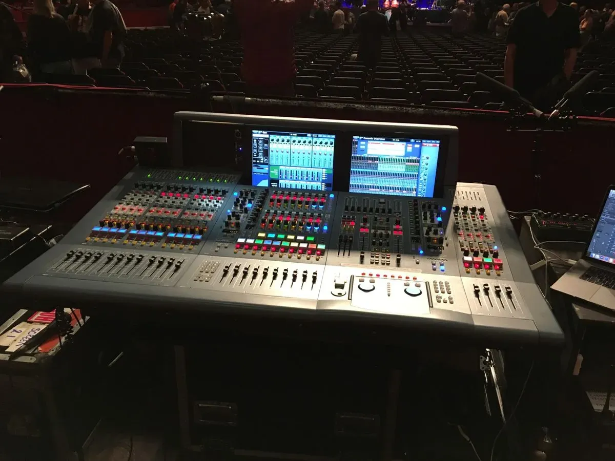 Audio and Visual Equipment Rental image background image