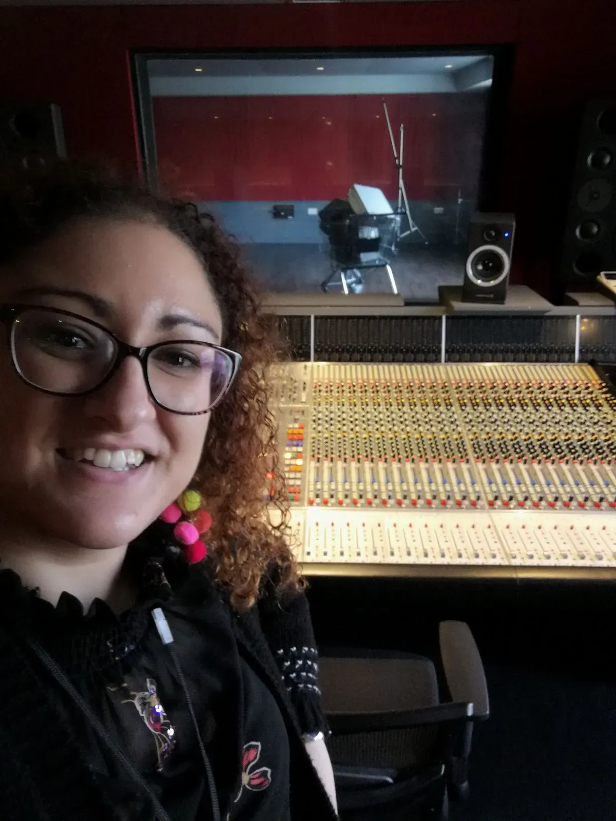 https://www.yasminmusicevents.com/music-production-and-services background image