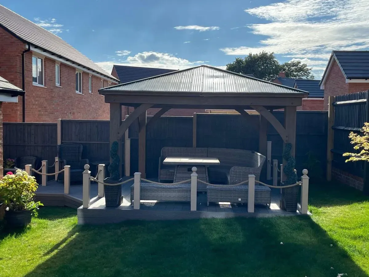 Outdoor timber building & canopies image background image