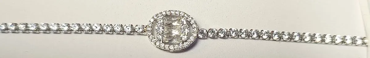 8223996045972-z4whyucqcvrxegnm9wjf2e-SILVER-BRACELET-36 thumbnail image