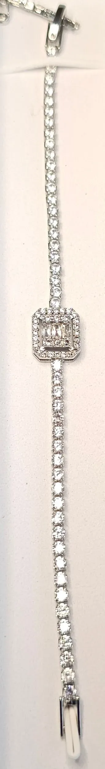 8223996129284-b60msm3paojqwp58mkup3e-SILVER-BRACELET-17 thumbnail image