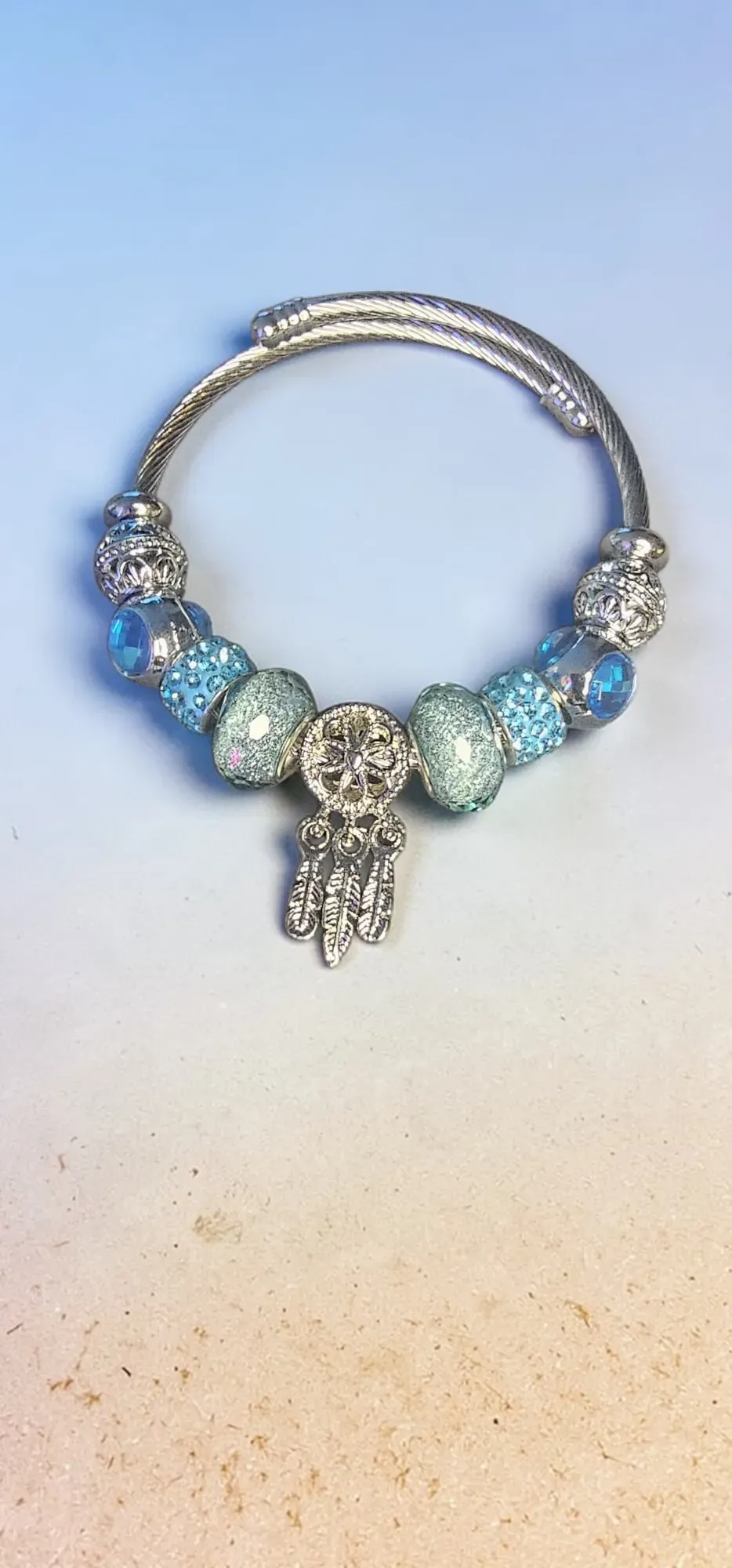 8223996882648-iqeg895590pxlmvspimbt-CHARM-BRACELET-1 thumbnail image