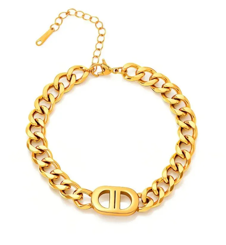 8217053859030-wkdd8nwtv9e8rlzk0ggh9r-Chrissy-Gold-Bracelet thumbnail image
