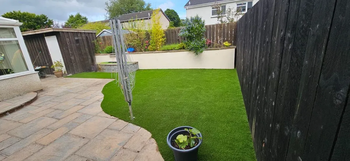 Landscape maintenance image background image