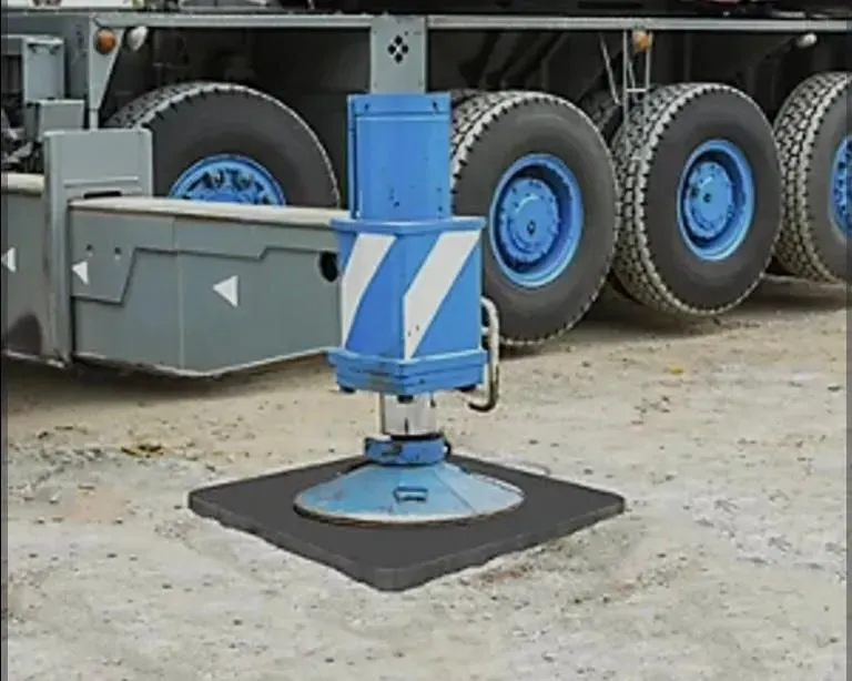 blue and white rigger on square pad thumbnail image