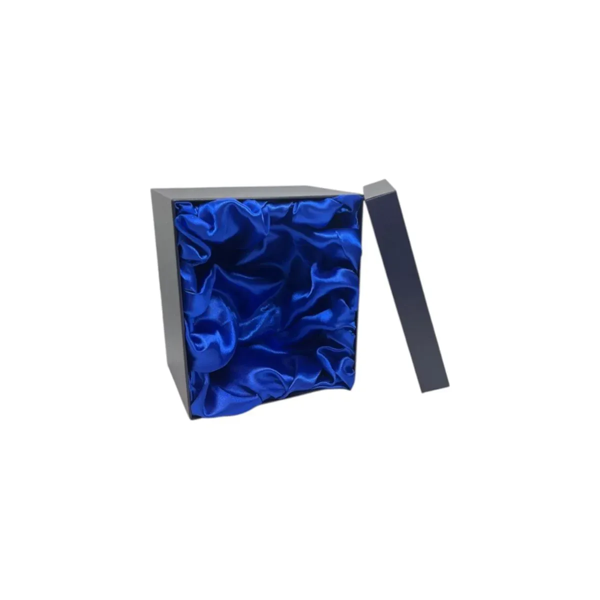 8223905034675-xqdbm0f68oa4lgvv0ndw0k-silk-lined-tankard-gift-box thumbnail image