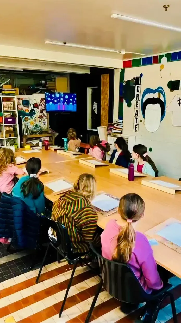 Descriptive text for the image