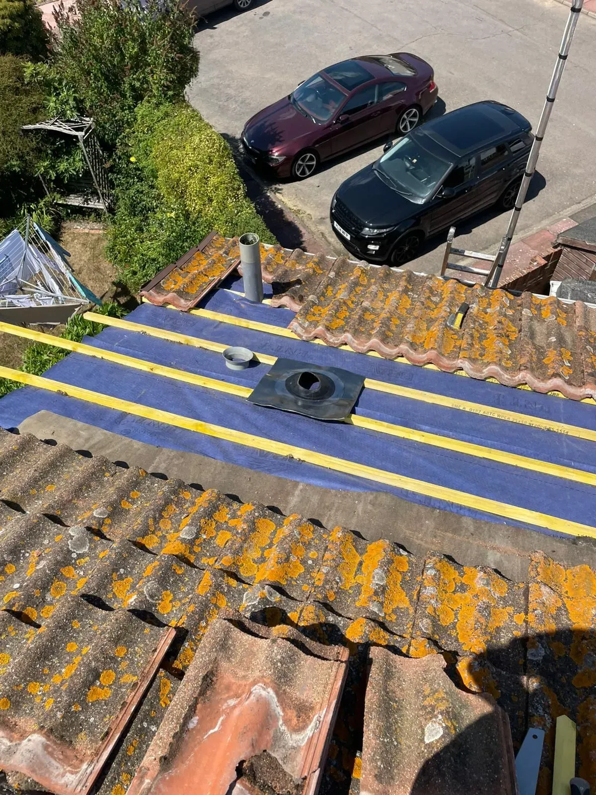 Roof Repair image background image