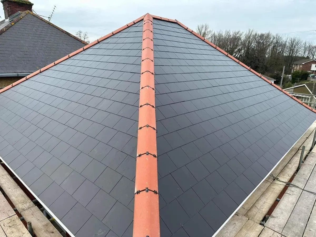 Emergency Roof Repairs image background image