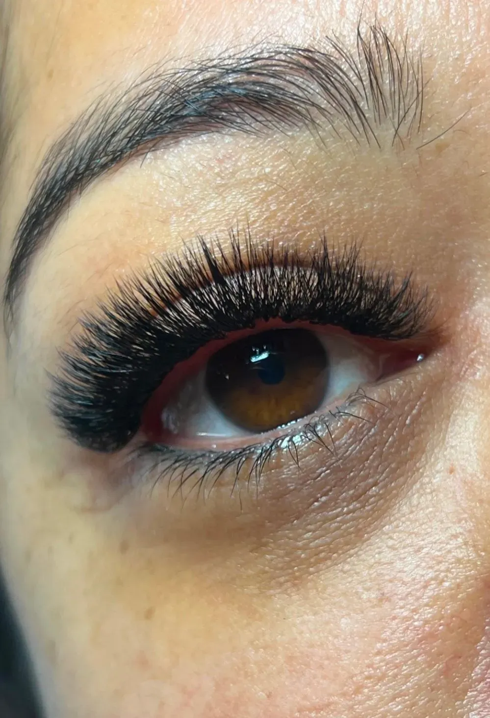 Eyebrow Shaping image background image