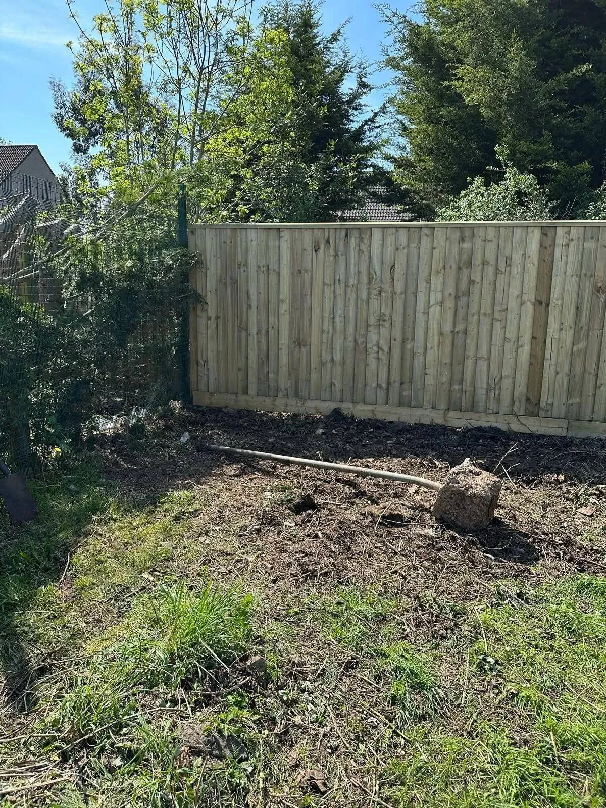 Landscape Maintenance image background image