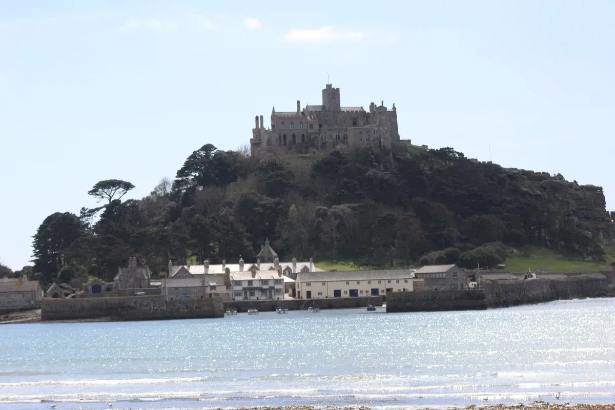 Sightseeing Tours image background image