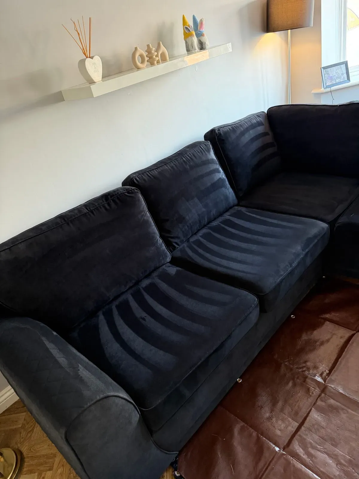 Sofa cleaning image background image