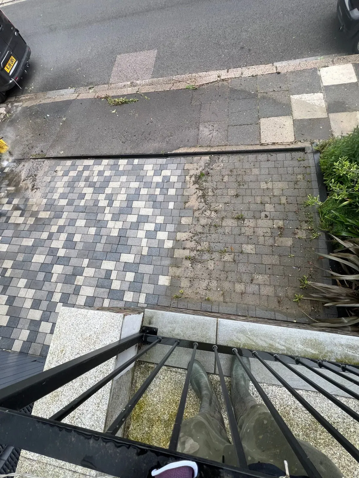 Descriptive text for the image